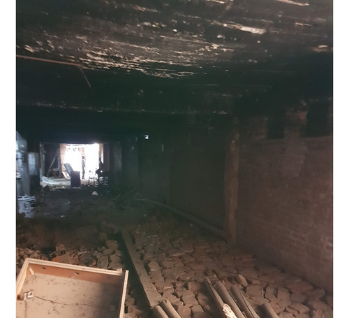 Gran Bodega 2 Pisos Con Casa Independiente De 2 Pisos/ Metro