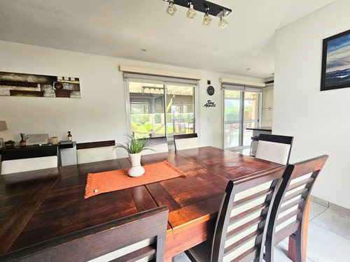 Venta Casa 6 Ambientes La Cesarina Pileta Climatiz