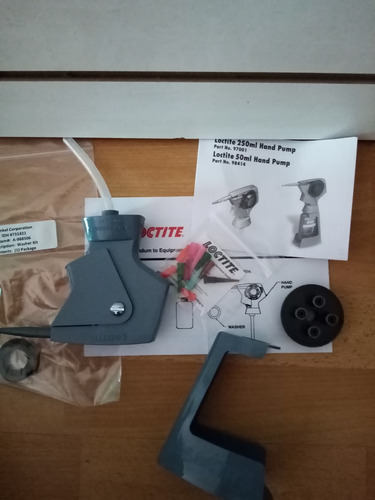Bomba Manual Incluye Soporte De Botella, Loctite 98414