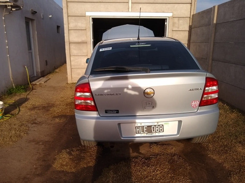 Imagen 4 de 14 de Chevrolet Astra 2.0 Gl 2008