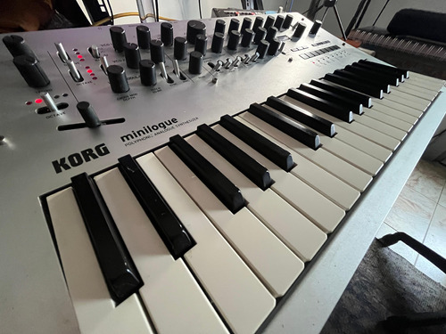 Korg Minilogue