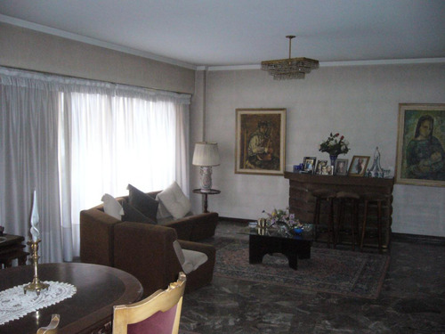 Departamento En Venta - 4 Dormitorios 3 Baños - Cochera - 180mts2 - Belgrano