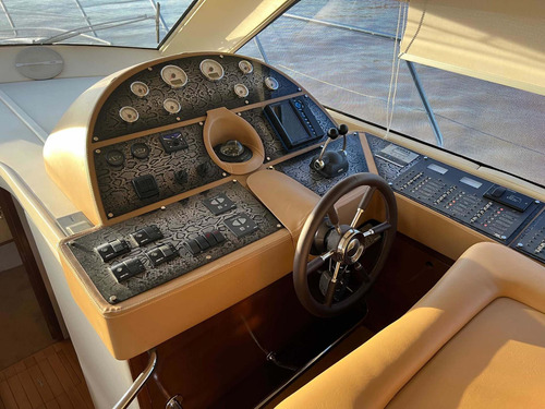 Imagen 8 de 20 de Segue 460 2010 2 Volvo 370hp 200hs Ciar Automotores