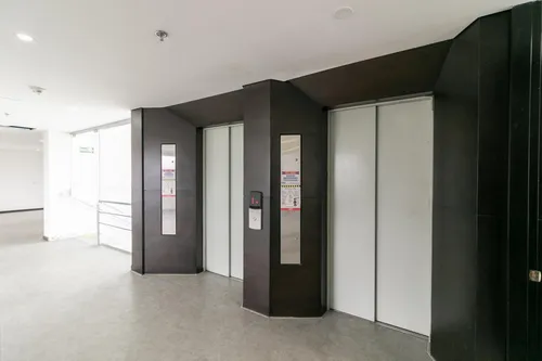 Oficina En Arriendo En Virrey. Cod A1094049