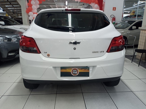 Imagem 4 de 13 de Chevrolet Onix 1.4 Ltz Spe/4 Flex Manual