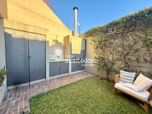 Casa 4 Ambientes, Refaccionada A Nuevo. En Venta. Haedo Chico.