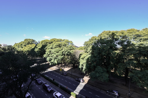 Venta - Departamento De Un Dormitorio Con Amenities En Avenida Pellegrini, Rosario