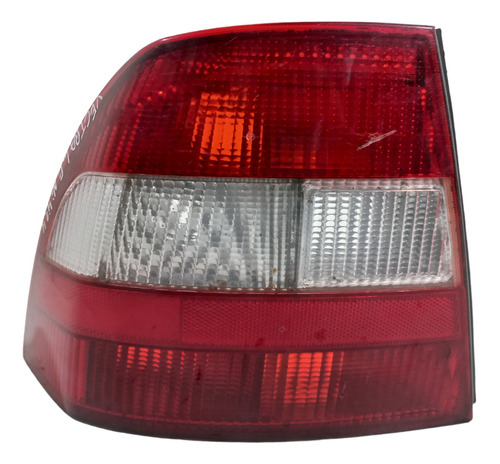 Lanterna Esquerda Com Detalhe Chevrolet Vectra 1997 A 2005