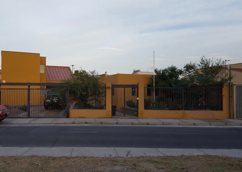 Vende Hermosa Y Gran Propiedad En Lomas Huasi, Calama.