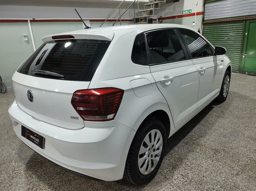 Imagen 10 de 15 de Volkswagen Polo 1.6 Msi Trendline Tiptronic Antic Y 24 Cuota