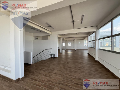 Renta De Local En Plaza Comercial, Col. San Cristobal, Cuernavaca, Morelosclave 4980