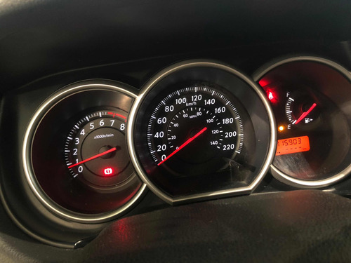 Nissan Tiida 1.8 2011 Automatico Com Teto Solar Top De Linha