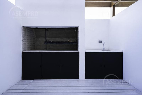 Imagen 11 de 28 de Mudate A Este Patio!! Suite Y Piscina Privada