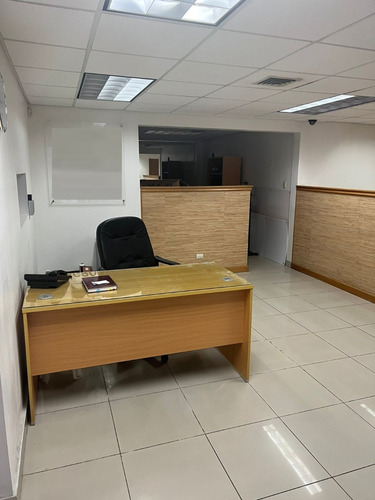 Imagen 6 de 11 de Local Para Oficina O Comercio En El Vergel, Cerca De La Avenida 27 De Febrero