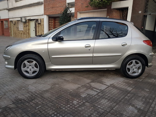 Imagen 4 de 15 de Peugeot 206 2007 1.6 Xt Premium