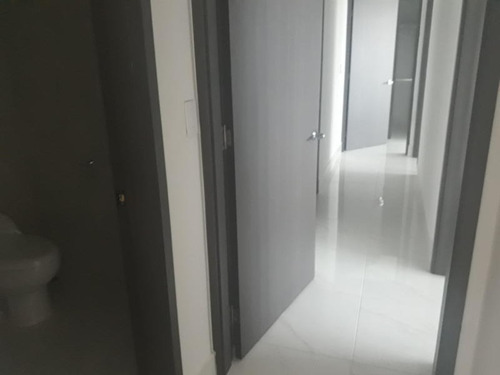 Imagen 11 de 14 de Alquiler De Apartamento En Pacific Park Plaza Edison 20-8095