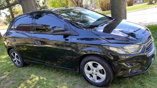 Imagen 12 de 22 de Chevrolet Onix 2018 1.4 Ltz 98cv