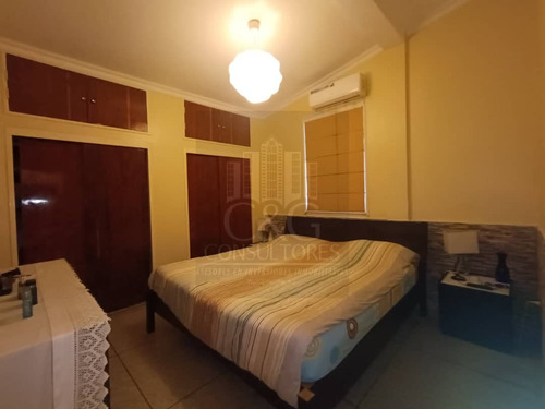 Se Vende Bella Casa De Esquina Urb El Piñal El Limon