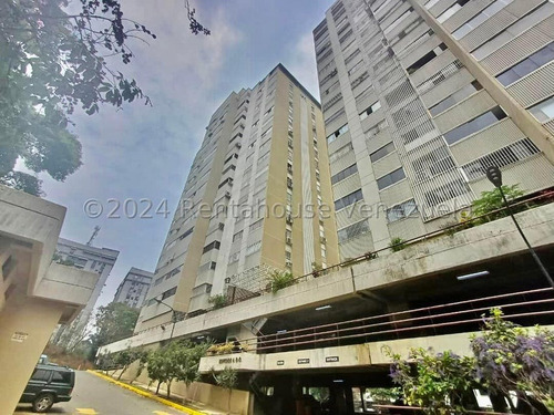 Bello Apartamento En Alquiler En Santa Fe Norte Caracas