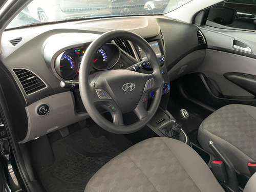 Imagem 5 de 15 de Hyundai Hb20s Comfort Plus 1.6 Flex Completo 2018 Autos Rr