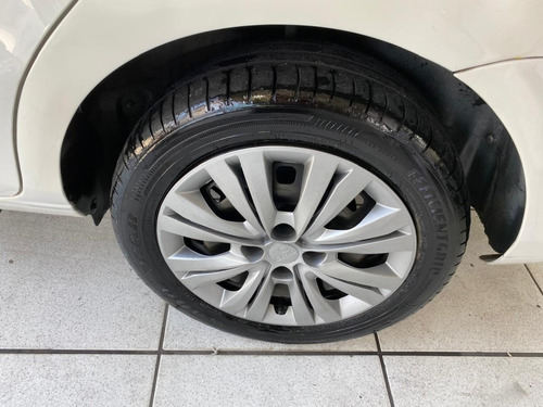 Volkswagen Voyage 1.0 12V MPI TOTALFLEX 4P MANUAL
