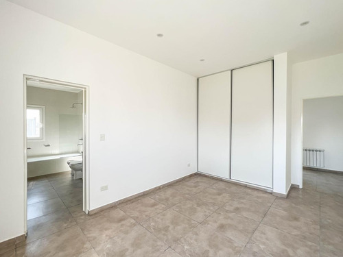Imagen 15 de 28 de Casa En Alquiler - Barrio El Trébol - Haras De Santa María Escobar
