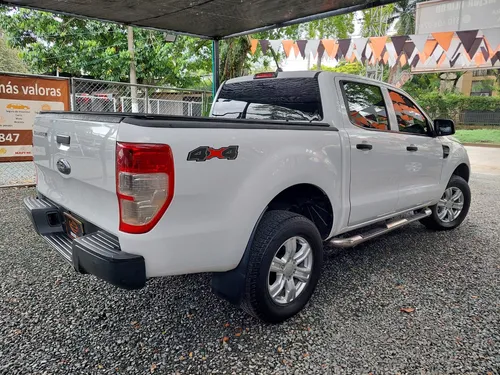 Ford Ranger 3.2 XL MT