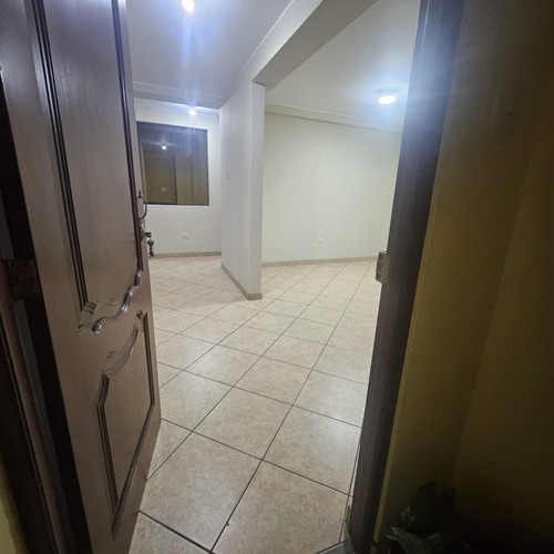 Departamento En Los Olivos: