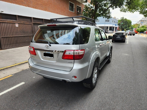 Imagen 6 de 13 de Toyota Sw4 3.0 L Srv 4x4 7 Asientos Muchos Accesorios!!