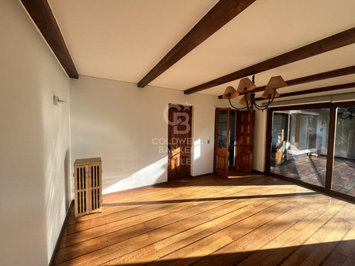 Casa Cercana A Colegios En Lo Barnechea