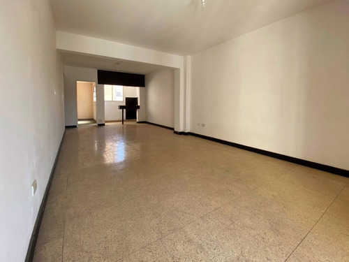 Imagen 2 de 5 de Departamento En Alquiler De 1 Dormitorio En Centro