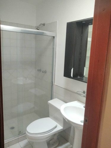 Imagen 7 de 10 de María Meléndez Alquila Townhouse En Villa Capri Guataparo