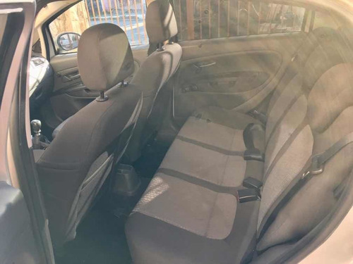 Fiat Punto 2012 1.6 16v Essence Flex 5p