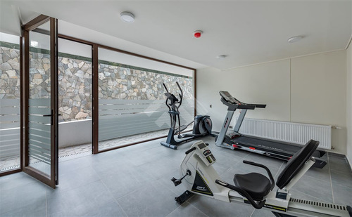 Penthouse Con Terraza, Quincho Y Jacuzzi En La Dehesa