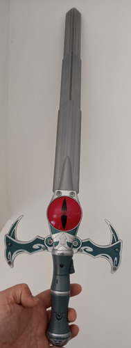 Thundercats Espada Y Garra Lion-o Sonidos Y Luz Bandai 2011 Gris (Usado)