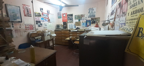 Se Vende Inmueble , Ubicado A 50 Mts. De La Plaza Principal De La Ciudad De Villa Dolores - Traslasierra- Cordoba,con Un Potencial Importante Para Un Desarrollo Inmobiliario O Centro Comercial .