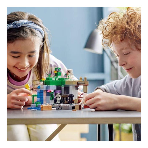 Lego Minecraft La Mazmorra Del Esqueleto Con Cuevas, Figuras