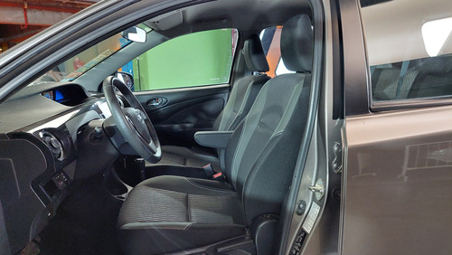 Toyota Etios 1.5 XLS L16 AT