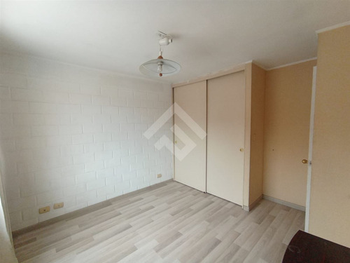 Casa En Venta De 3 Dorm. 2 Baños Portal Oeste En Cerrillos