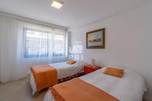 Apartamento En El Lomo De La Ballena 2 Dormitorios - Quartier Punta Ballena - Ref : Pbi489