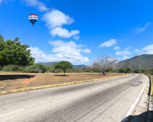Terreno En Venta, Sector Guacuco, Arismendi, Isla De Margarita.
