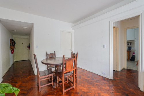 Departamento En Venta De 3 Ambientes Con Balcon En Recoleta
