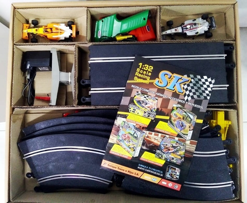 Imagen 2 de 9 de Pista Tipo Scalextric 5,09m Longitud Autos F1 1:32 Sk 97001