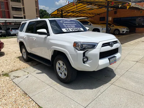 Toyota 4runner Sr5 2022