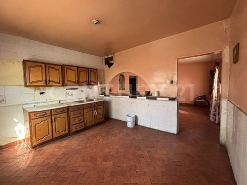 Casa En Venta En Colonia Revolución