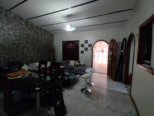 Imagen 5 de 23 de En Venta Casa En La Urb. Los Overos Norte. Turmero. 04243368365