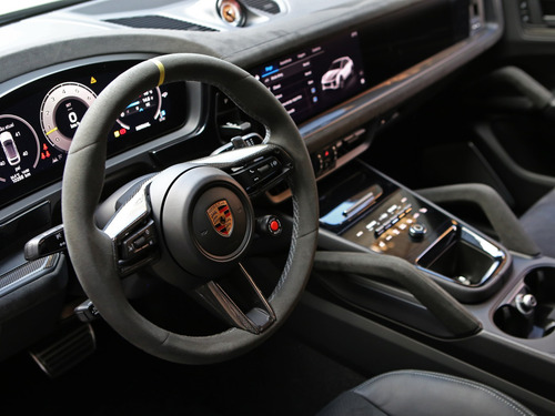Porsche Cayenne 4.0 V8 GASOLINA TURBO GT COUPÉ AWD TIPTRONIC S