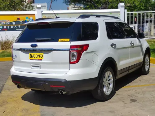 Ford Explorer Xlt