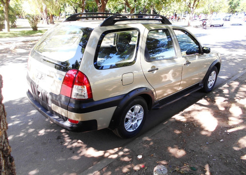 Imagen 16 de 22 de Fiat Adventure 1.8 2005 Nafta, Podría Tomar Permuta