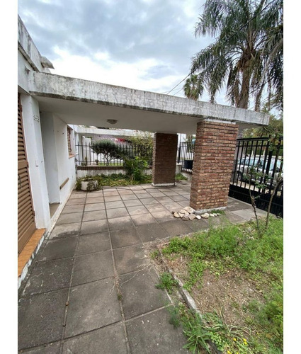 Imagen 12 de 12 de Casa A La Venta Frente Al Dino De Rodríguez Del Busto